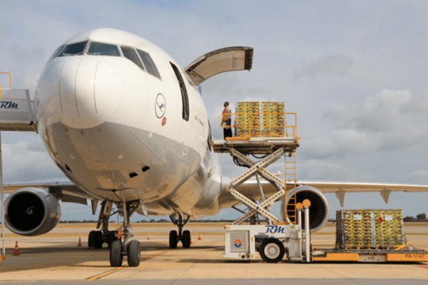 Tarifas-de-carga-aérea-registraron-mayor-caída-del-año